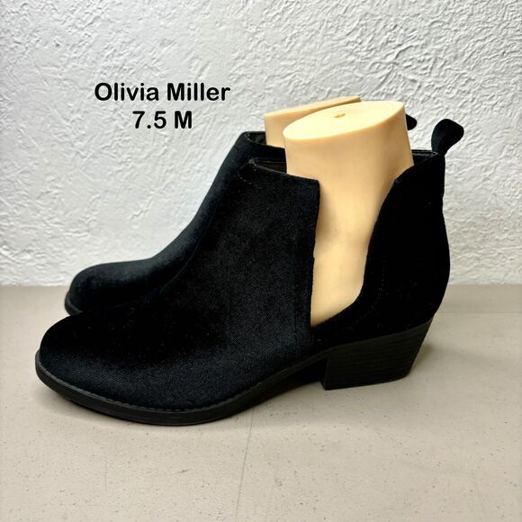 Olivia Miller Black Fabric Side Cutout Slip‎ On Ankle Bootie Womens Size 7.5 M - Picture 1 of 11